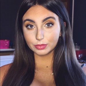 Meet your Posher, Faith